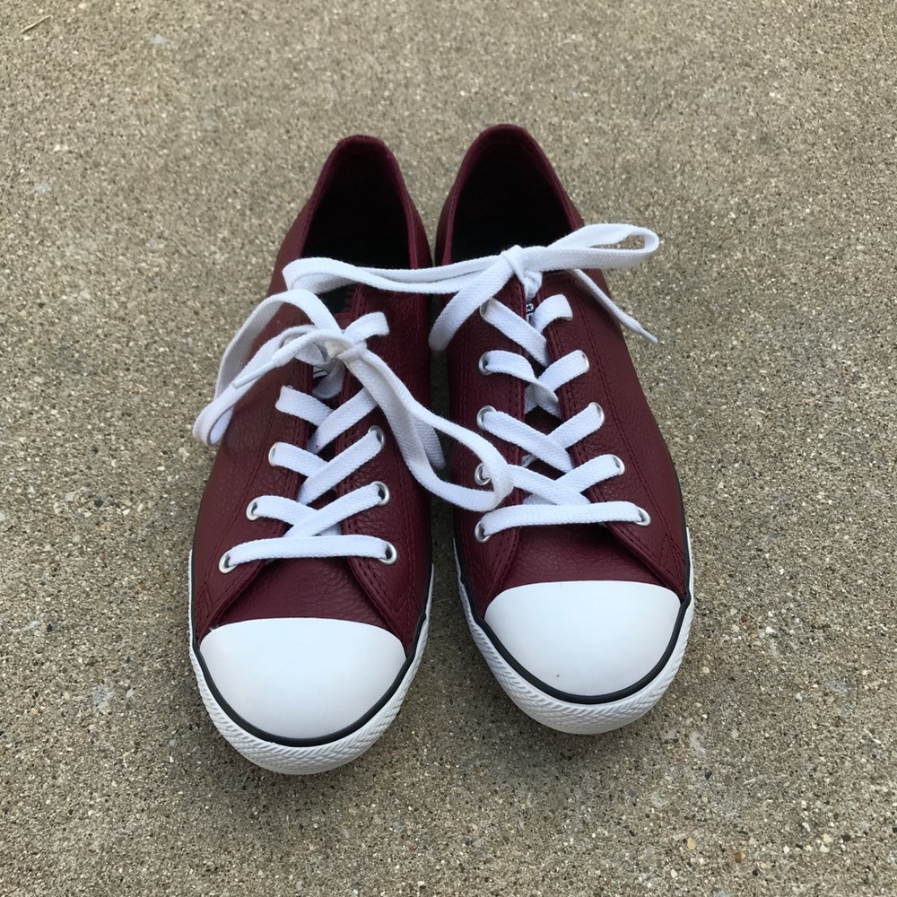 CONVERSE Maroon Leather Size 9